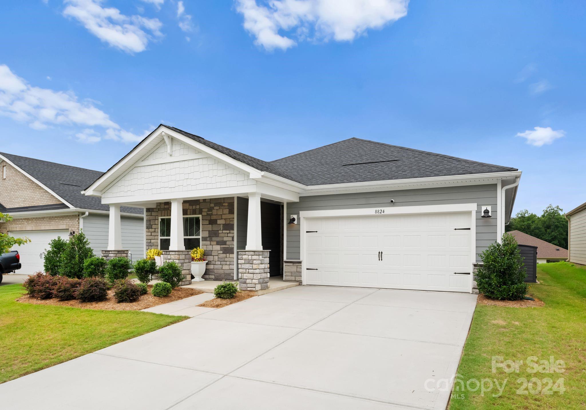 Pennegrove Cir, Charlotte, NC 28214