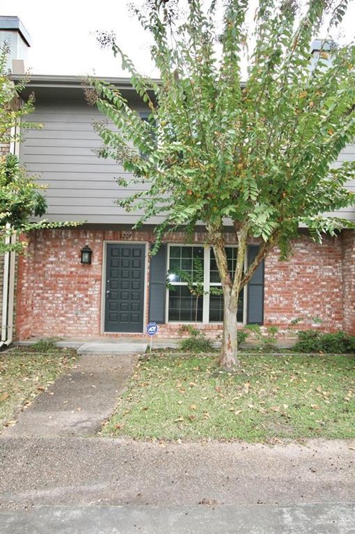 Sycamore Ave, Bay City, TX 77414