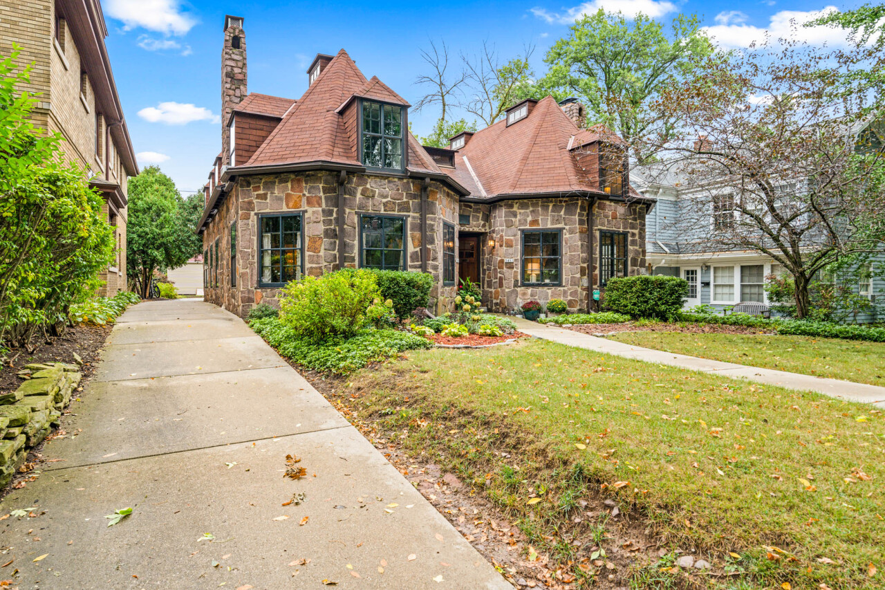 Frederick Ave, Milwaukee, WI 53211