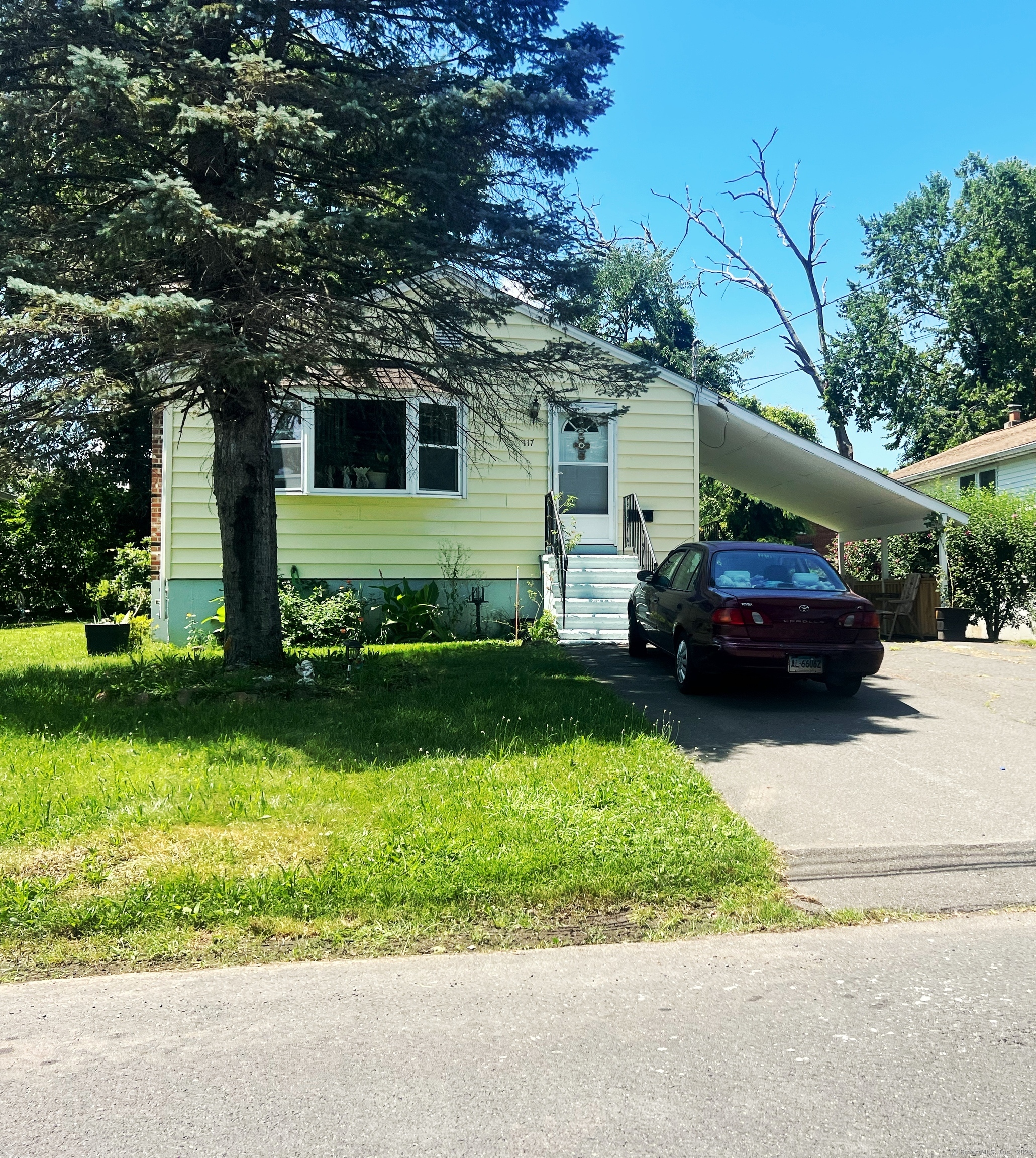 Lurton St, New Britain, CT 06053