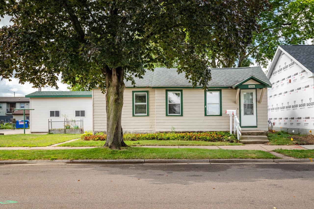 6th St, LA Crosse, WI 54601 #1