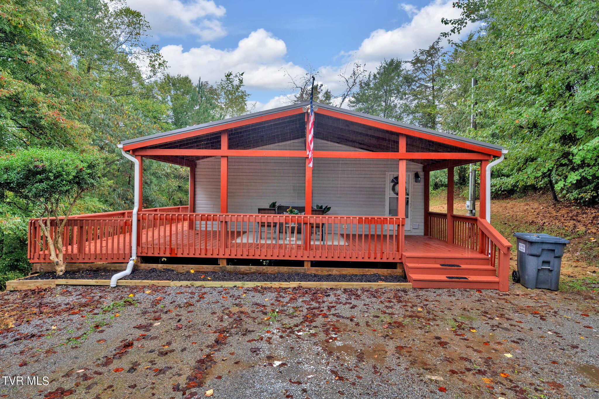 Bristol Hwy, Elizabethton, TN 37643