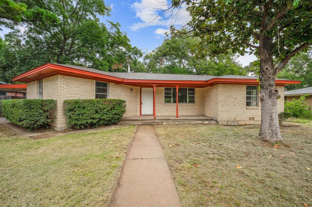 Cleveland Ave, Stephenville, TX 76401