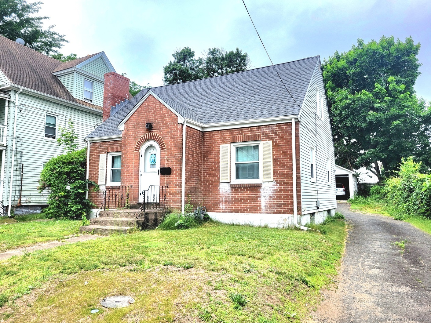 Moore Ave, East Hartford, CT 06108