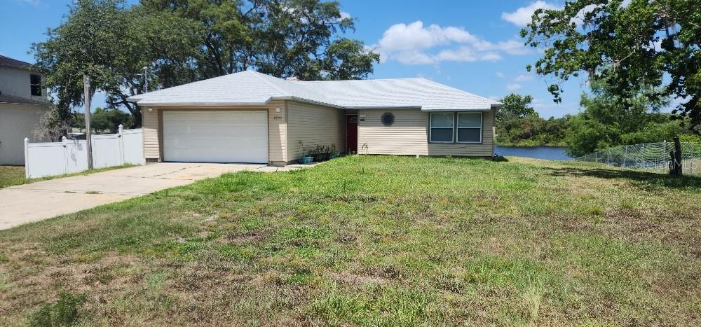 Hoover Dr, Deltona, FL 32738