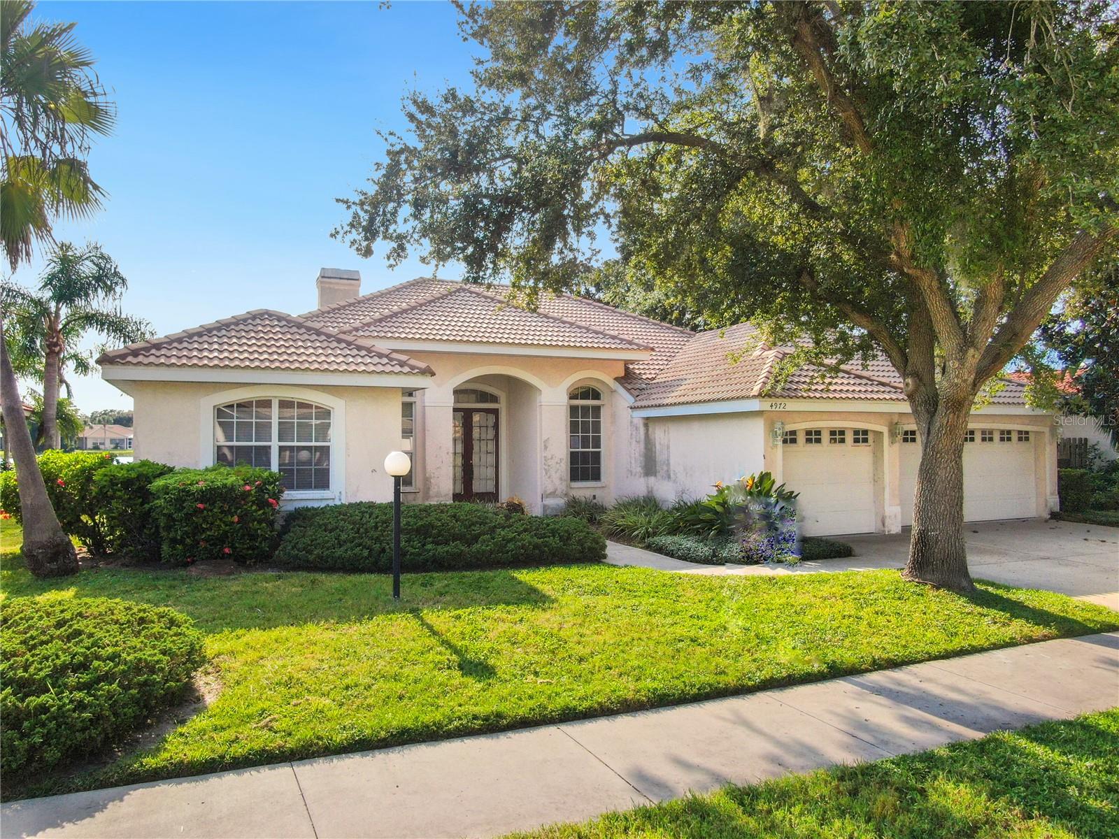 Cedar Oak Way, Sarasota, FL 34233