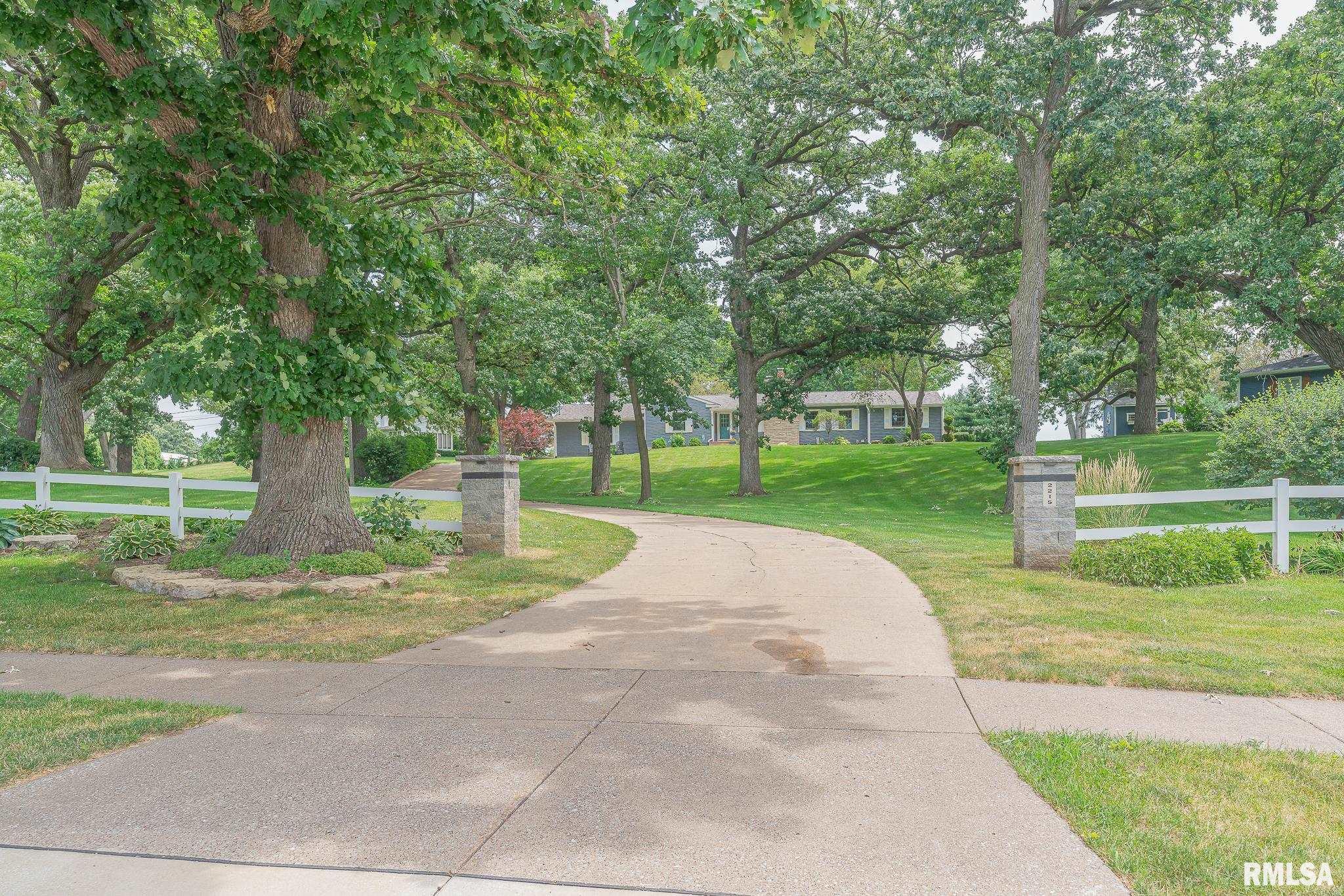 23rd St, Bettendorf, IA 52722