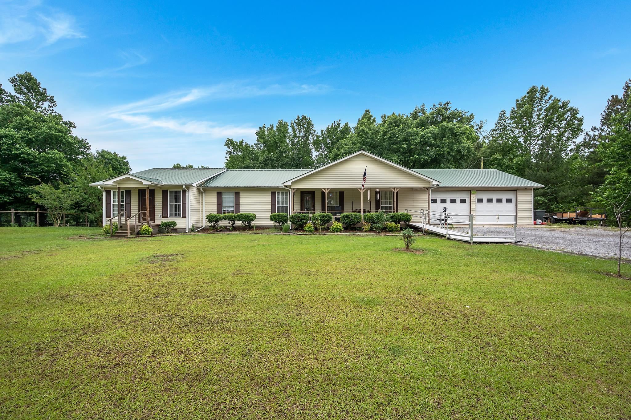 Turkey Hop Rd, Holly Pond, AL 35083