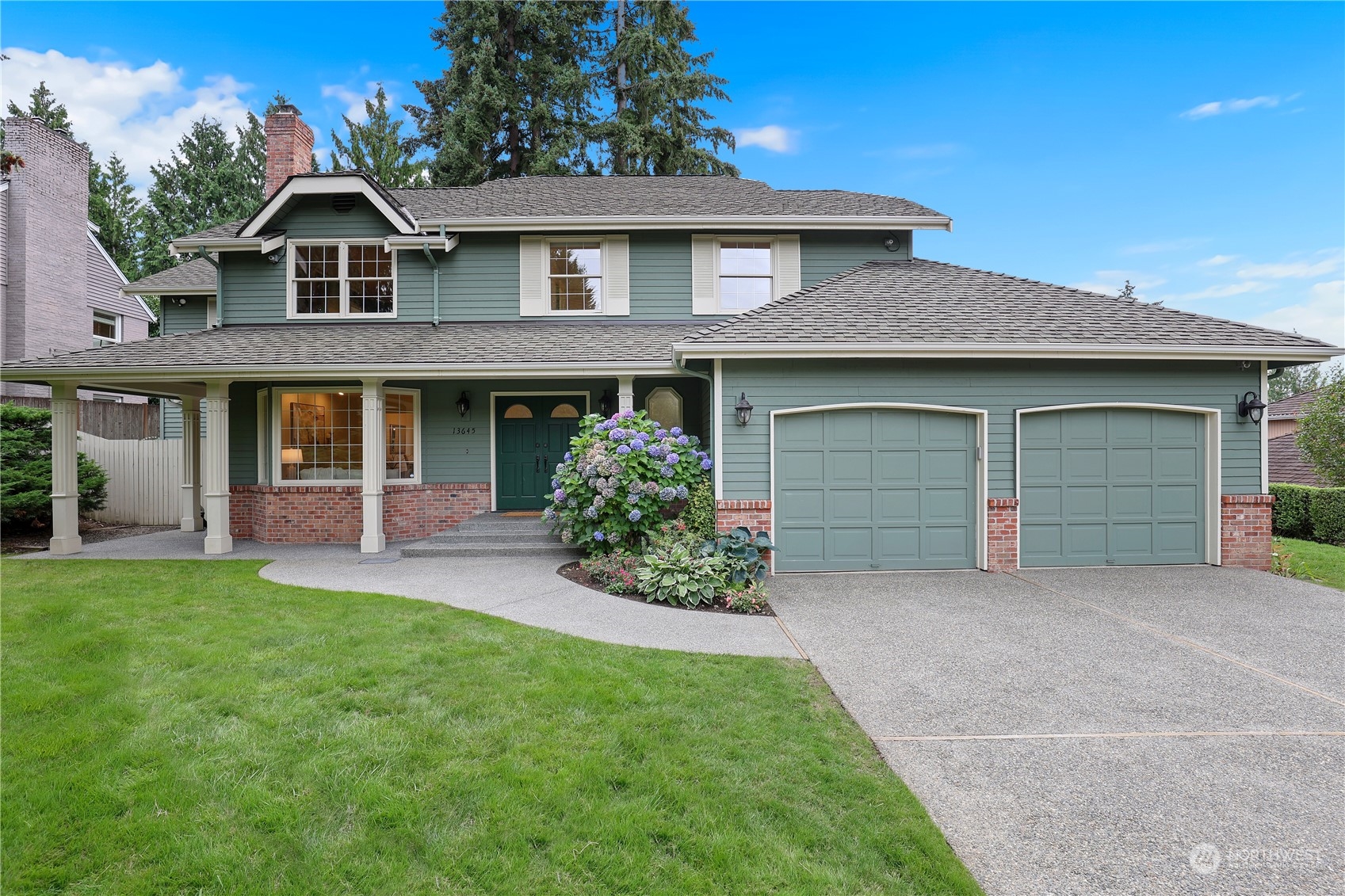 Main St, Bellevue, WA 98005