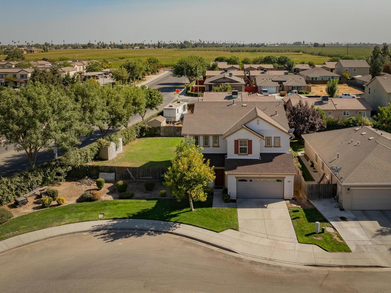 Pine Ct, Chowchilla, CA 93610