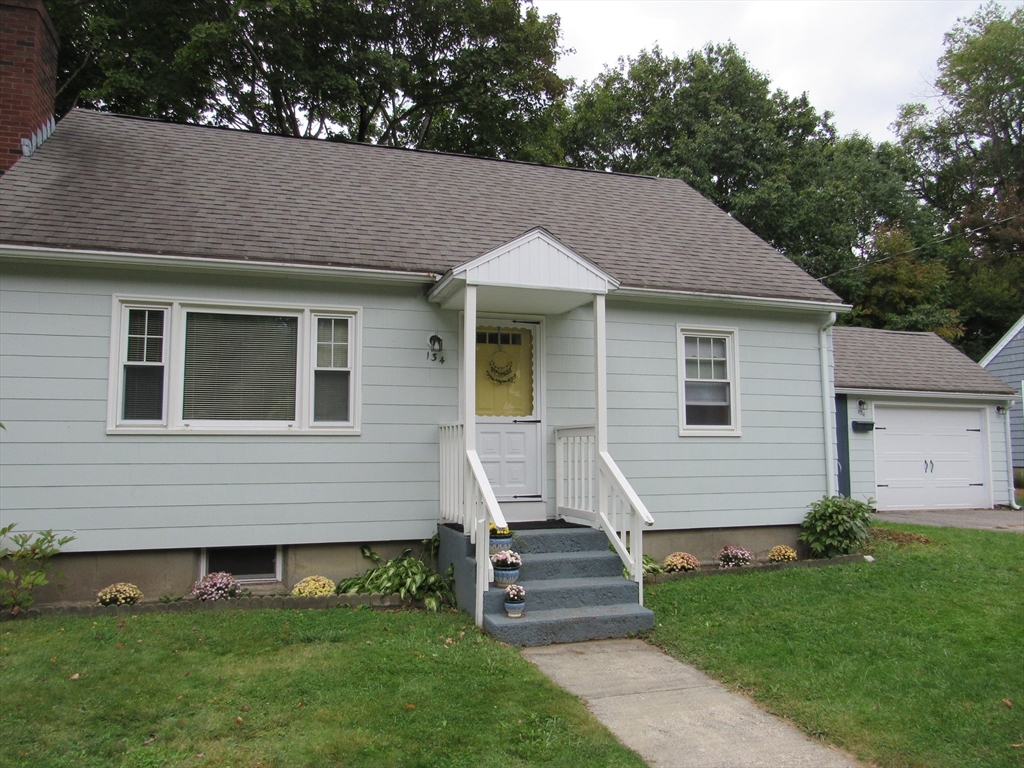Sand St, Gardner, MA 01440