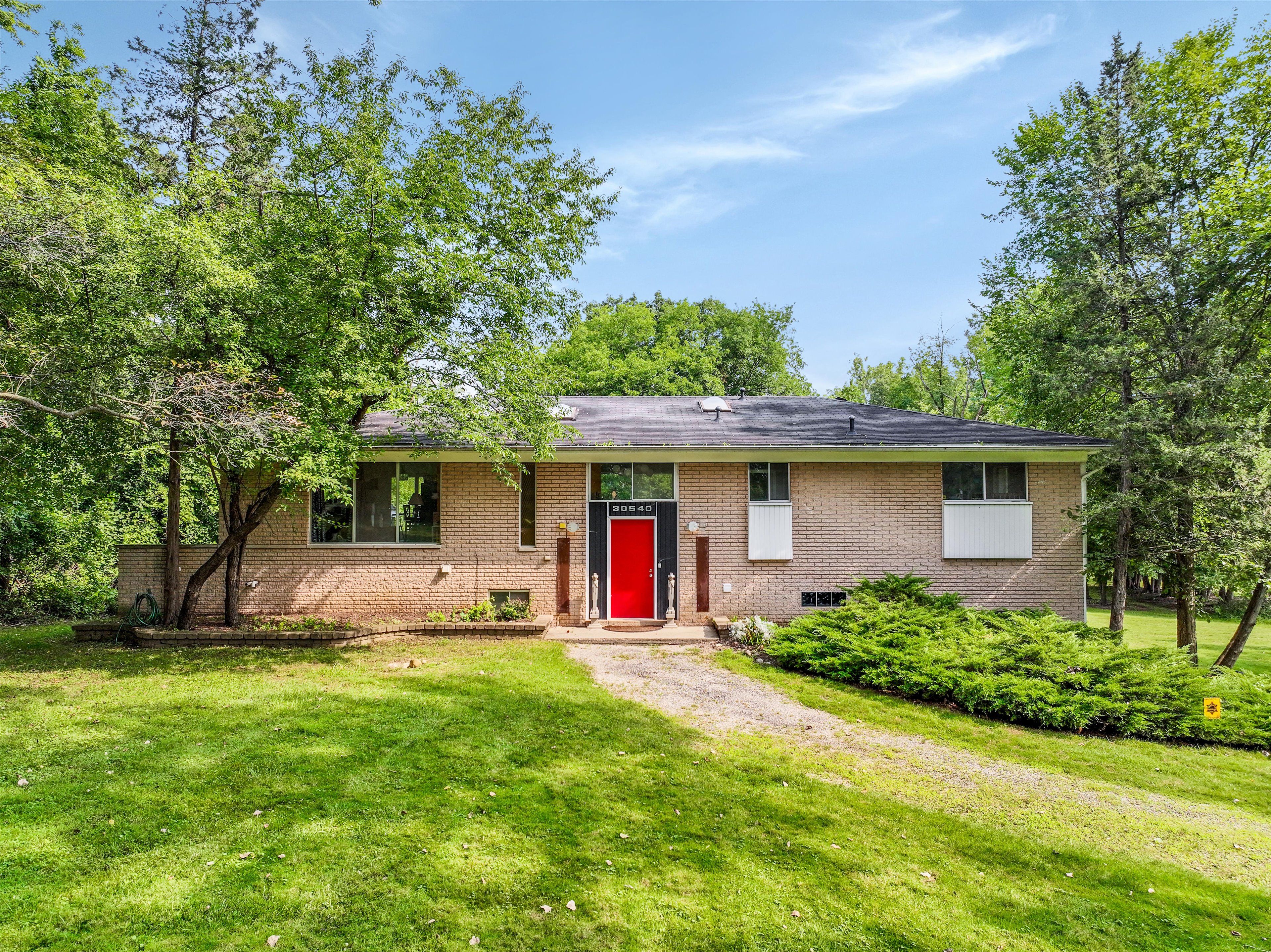 Greenbriar Rd, Franklin, MI 48025