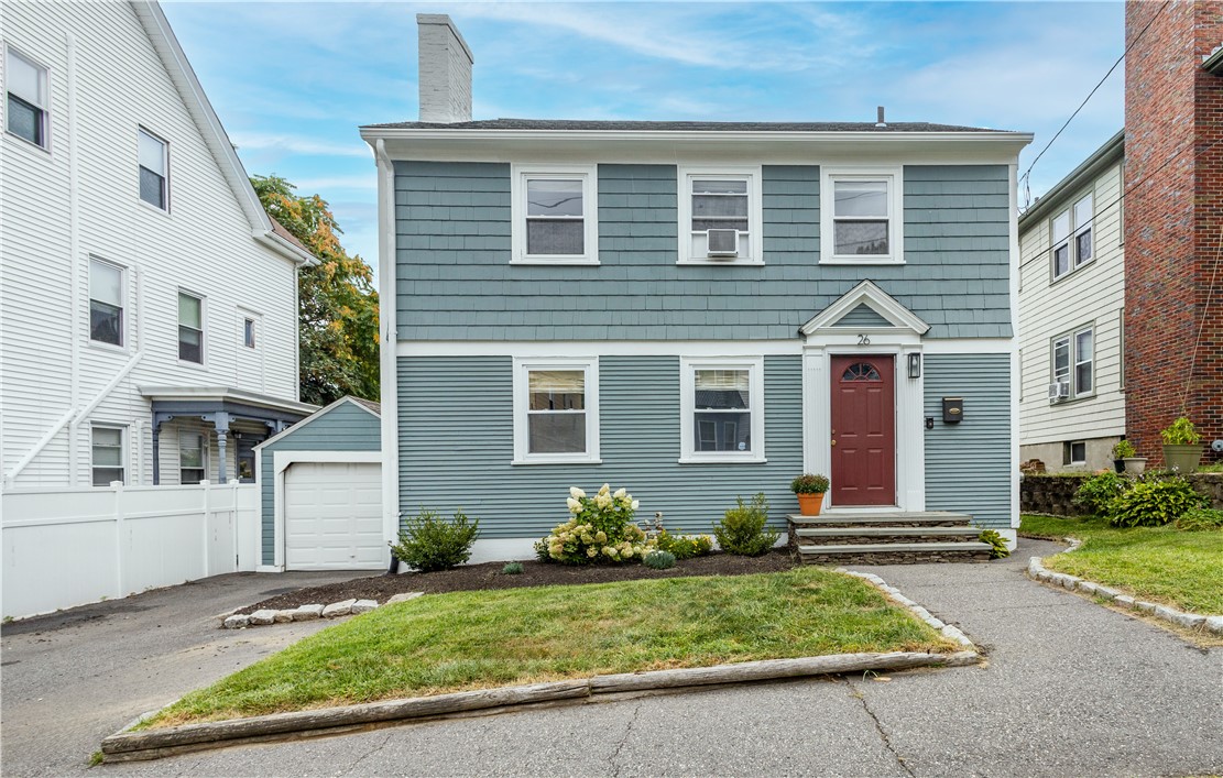 10th St, Providence, RI 02906