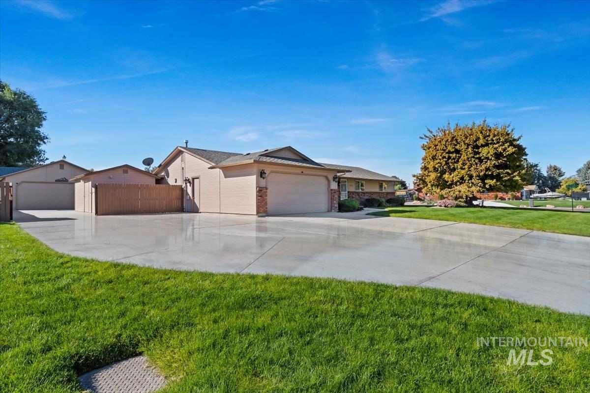 Massachusetts Ave, Nampa, ID 83686