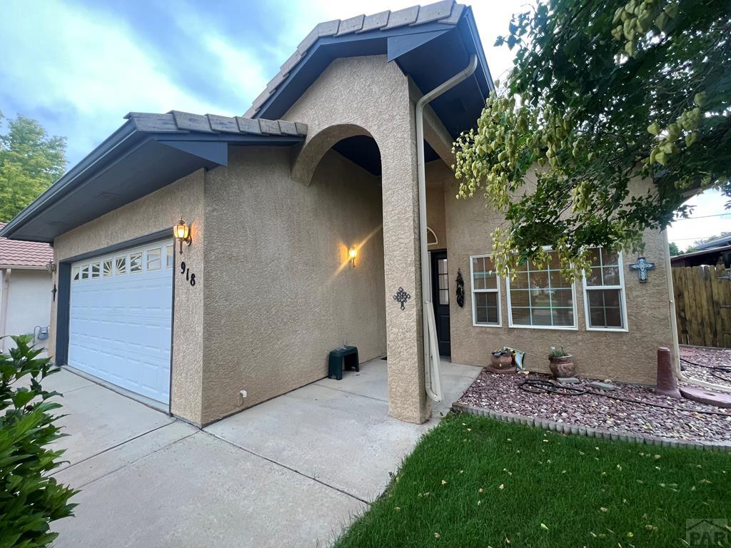 Cedarcrest Dr, Pueblo, CO 81005