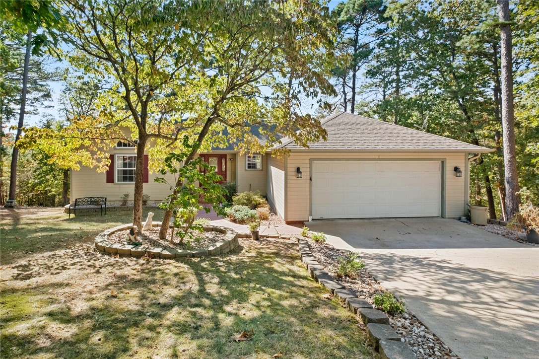 Redruth Ln, Bella Vista, AR 72714