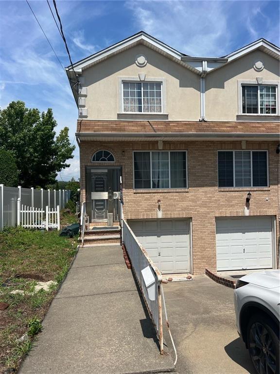 Maryland Ave, Staten Island, NY 10305