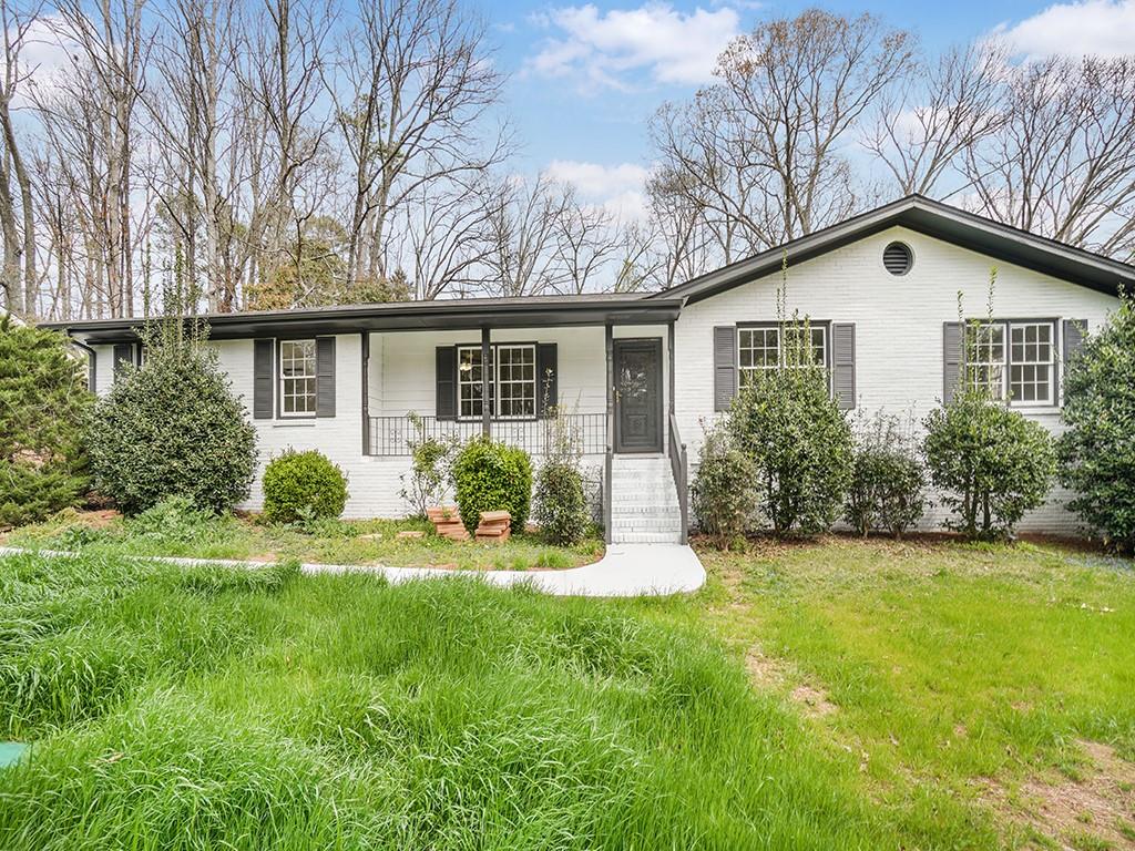 Ridgewood Dr, Lilburn, GA 30047