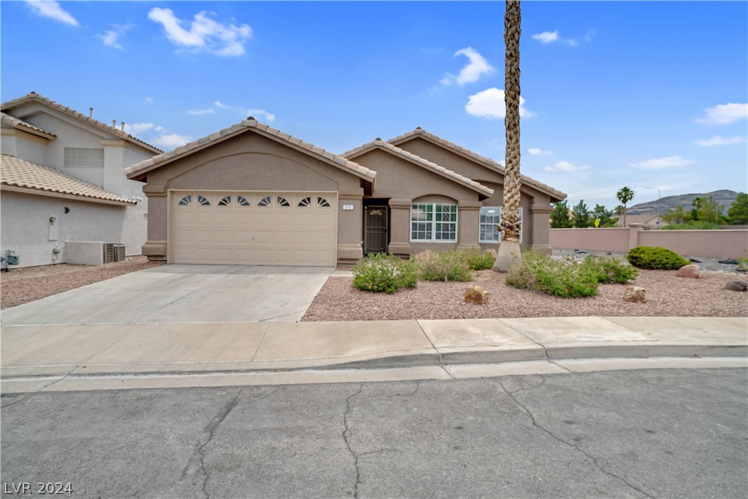 Moonlight Village Ln, Henderson, NV 89012