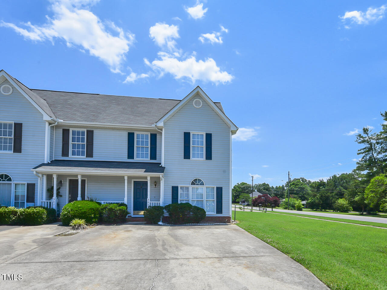 Center Heights Ct, Apex, NC 27502