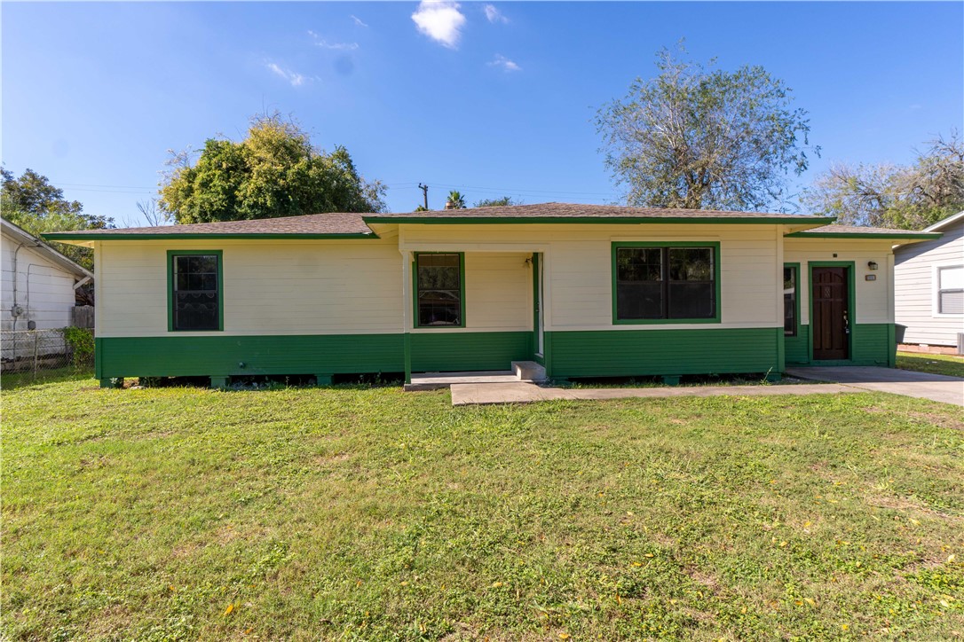 Sacramento Ave, Alice, TX 78332