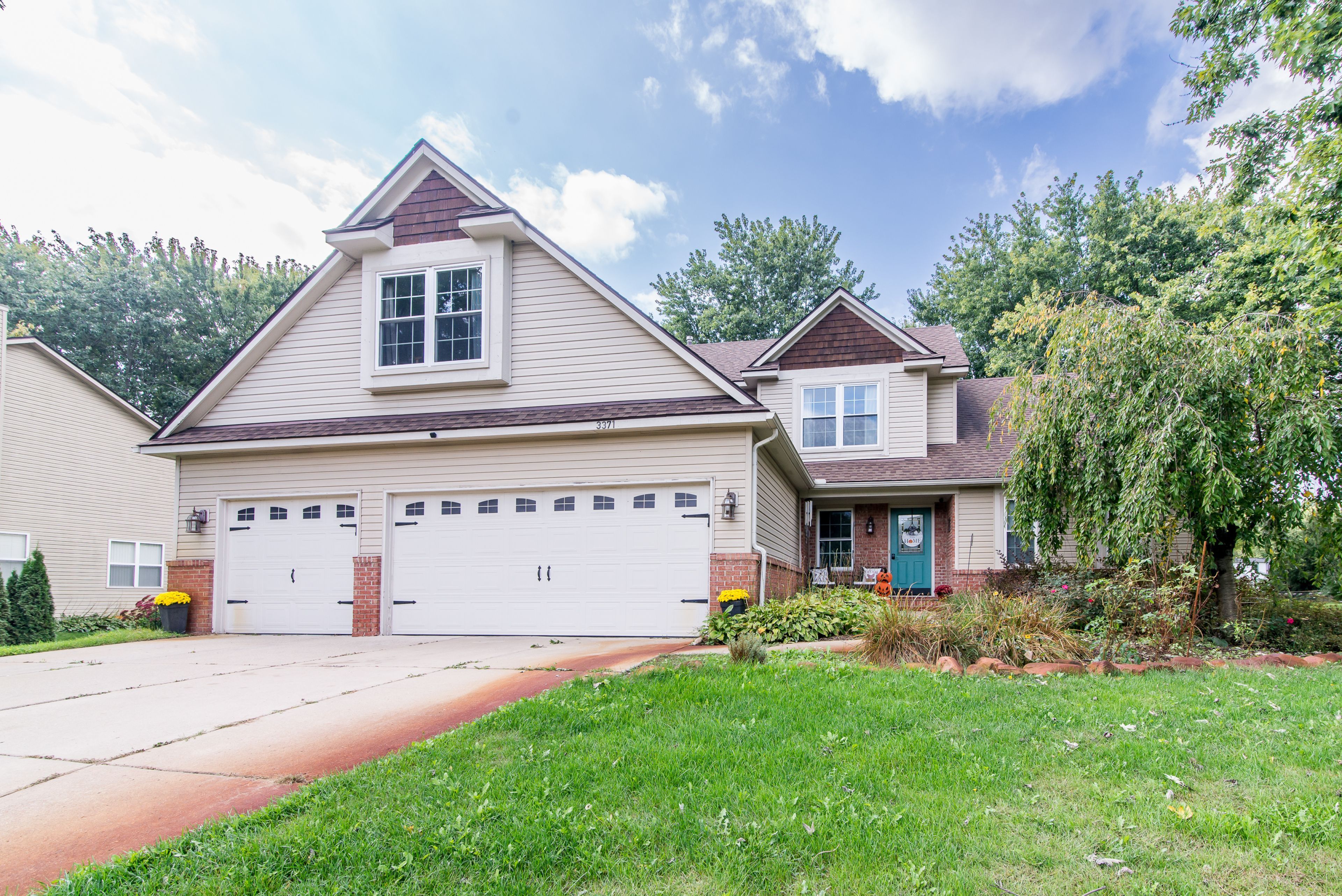 Woodruff Meadows Ct, Highland, MI 48357