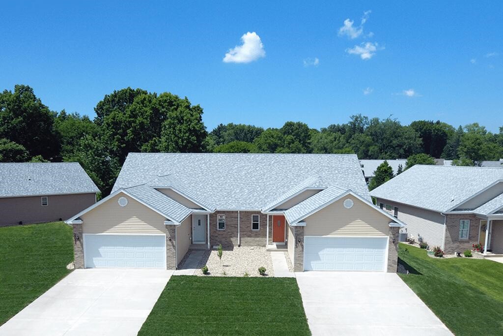 Sugarberry Ln, Niles, MI 49120