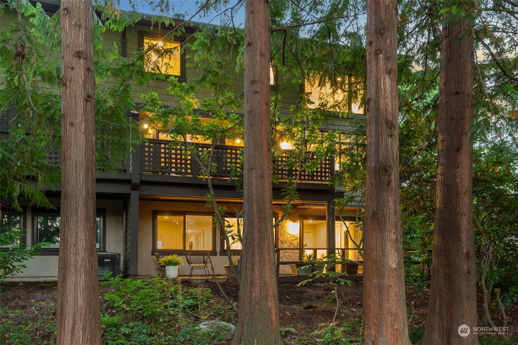 Stendall Dr, Seattle, WA 98133