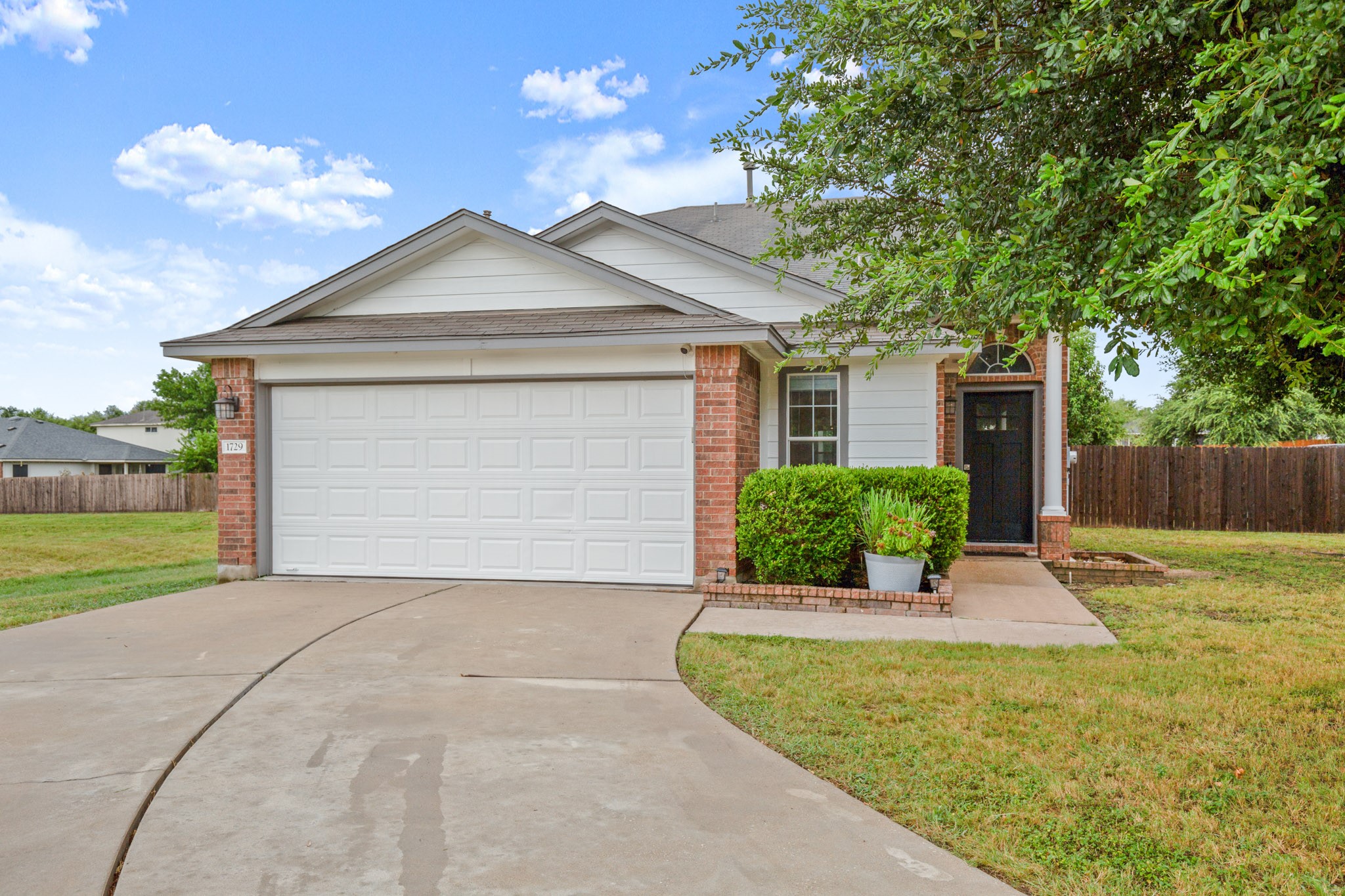 Lady Grey Ave, Pflugerville, TX 78660