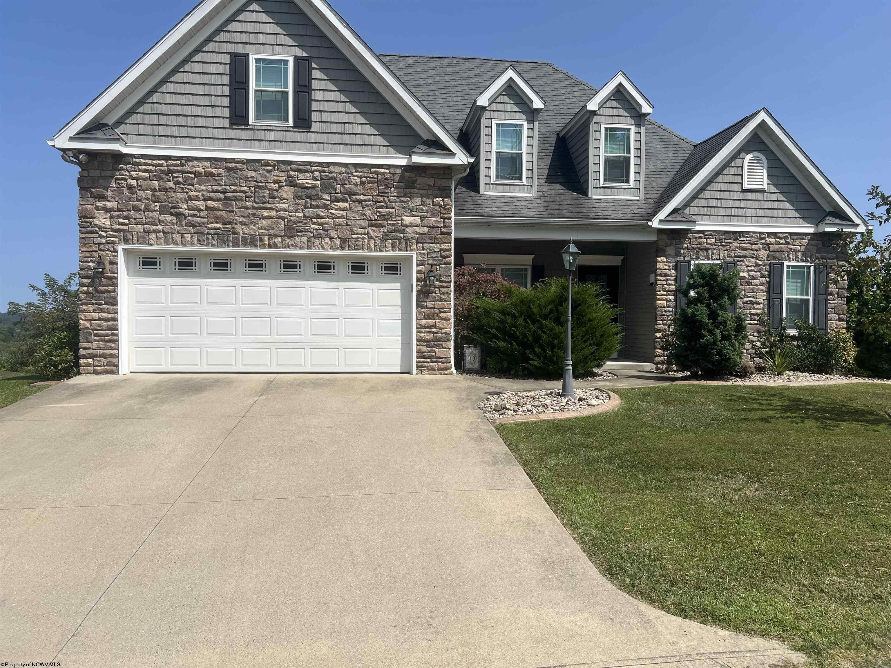 Elderbury Ln, Fairmont, WV 26554