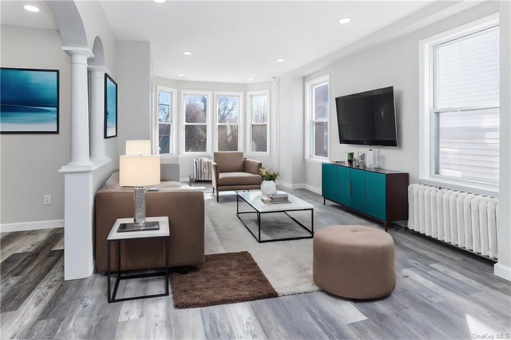 Cliff Ave, Yonkers, NY 10705