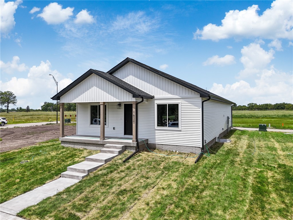 Justice Way, Knoxville, IA 50138