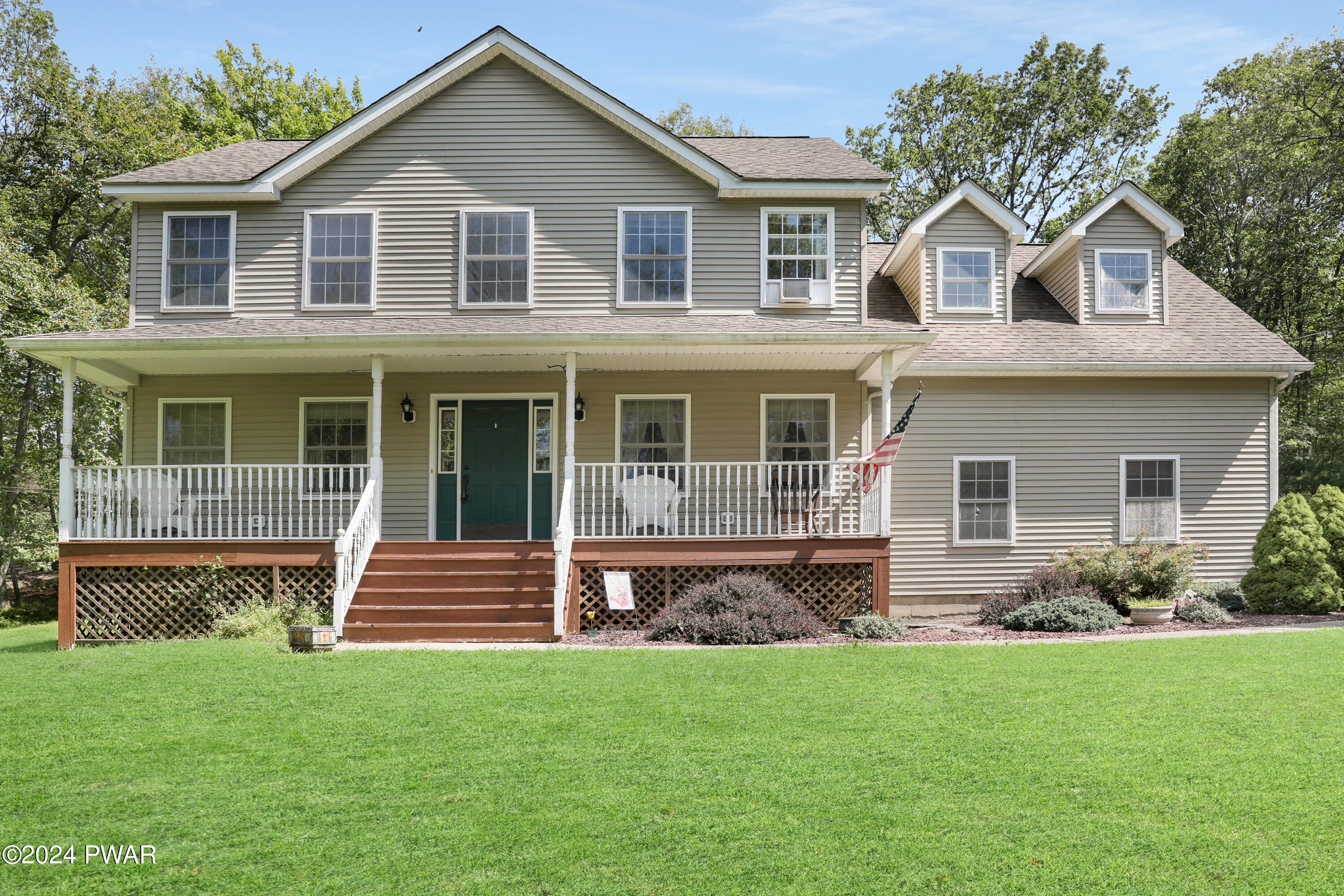 Woodland Dr, Dingmans Ferry, PA 18328