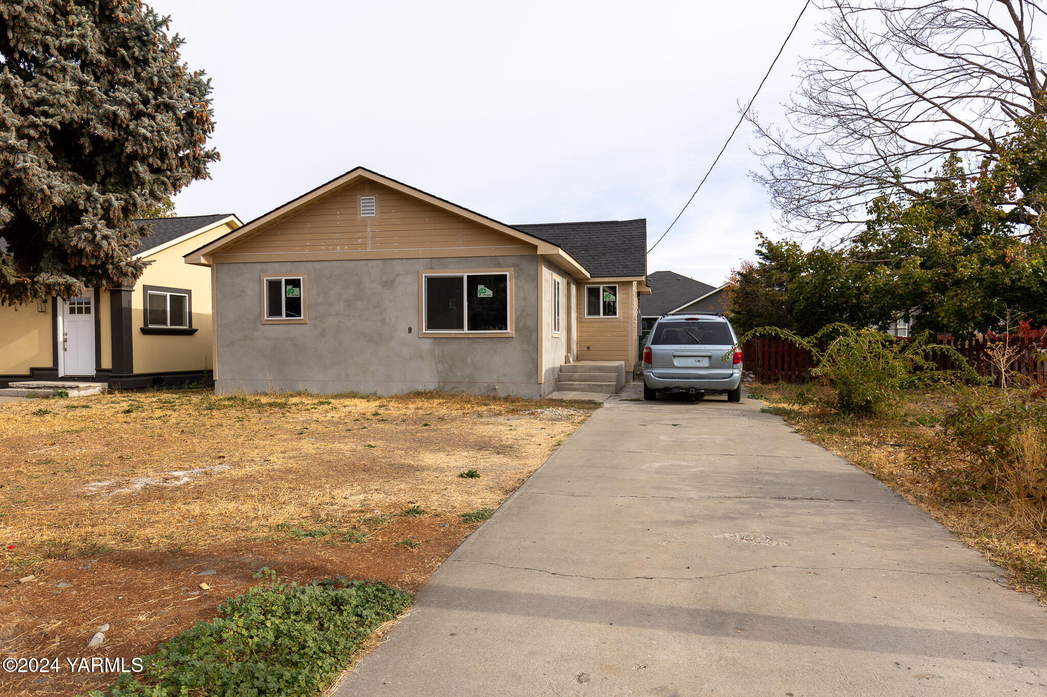 Adams Ave, Toppenish, WA 98948