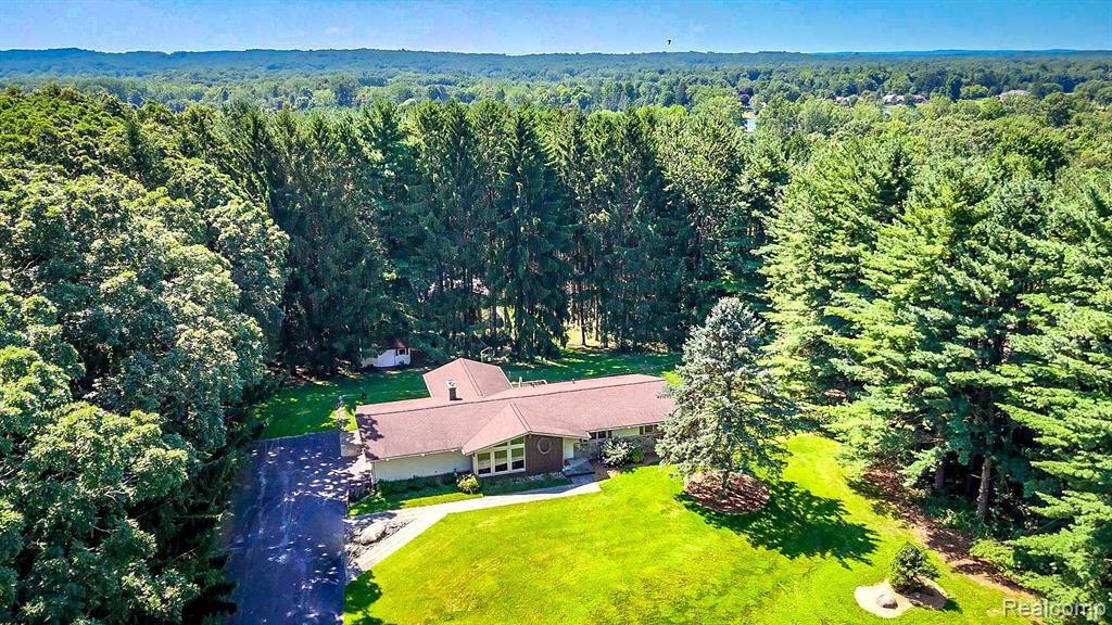 Pine Knob Rd, Clarkston, MI 48348 #1