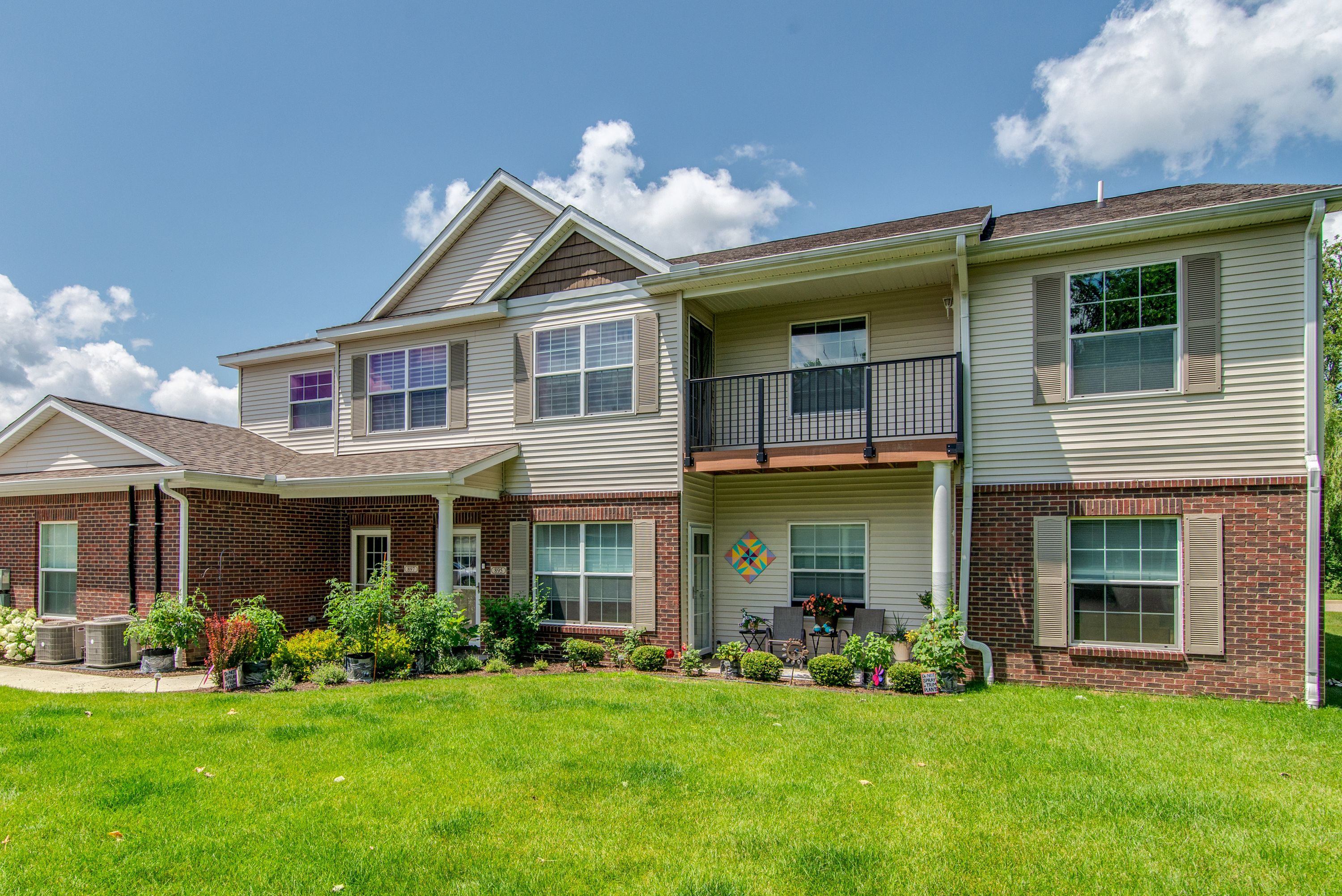 Watercress Ln, Fenton, MI 48430