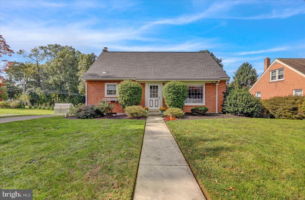 Rosewood Ave, Reading, PA 19605