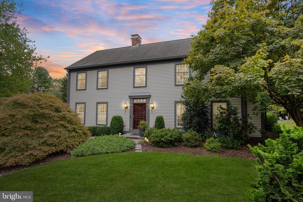 Rodney Ln, Camp Hill, PA 17011