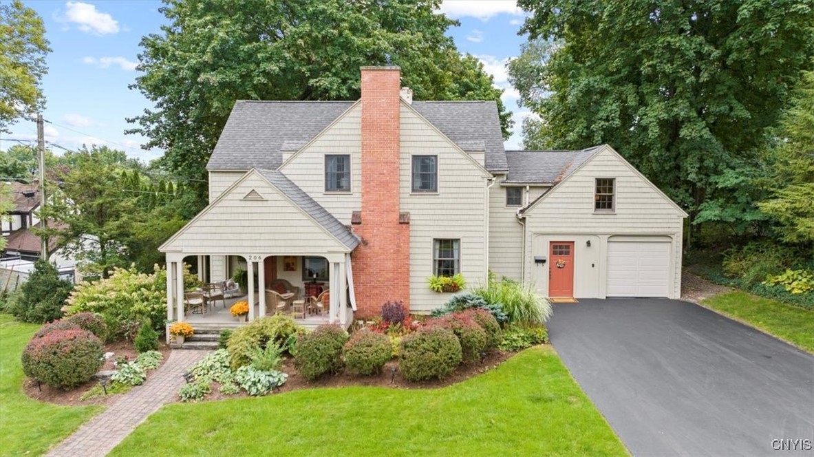 Lansdowne Rd, Syracuse, NY 13214