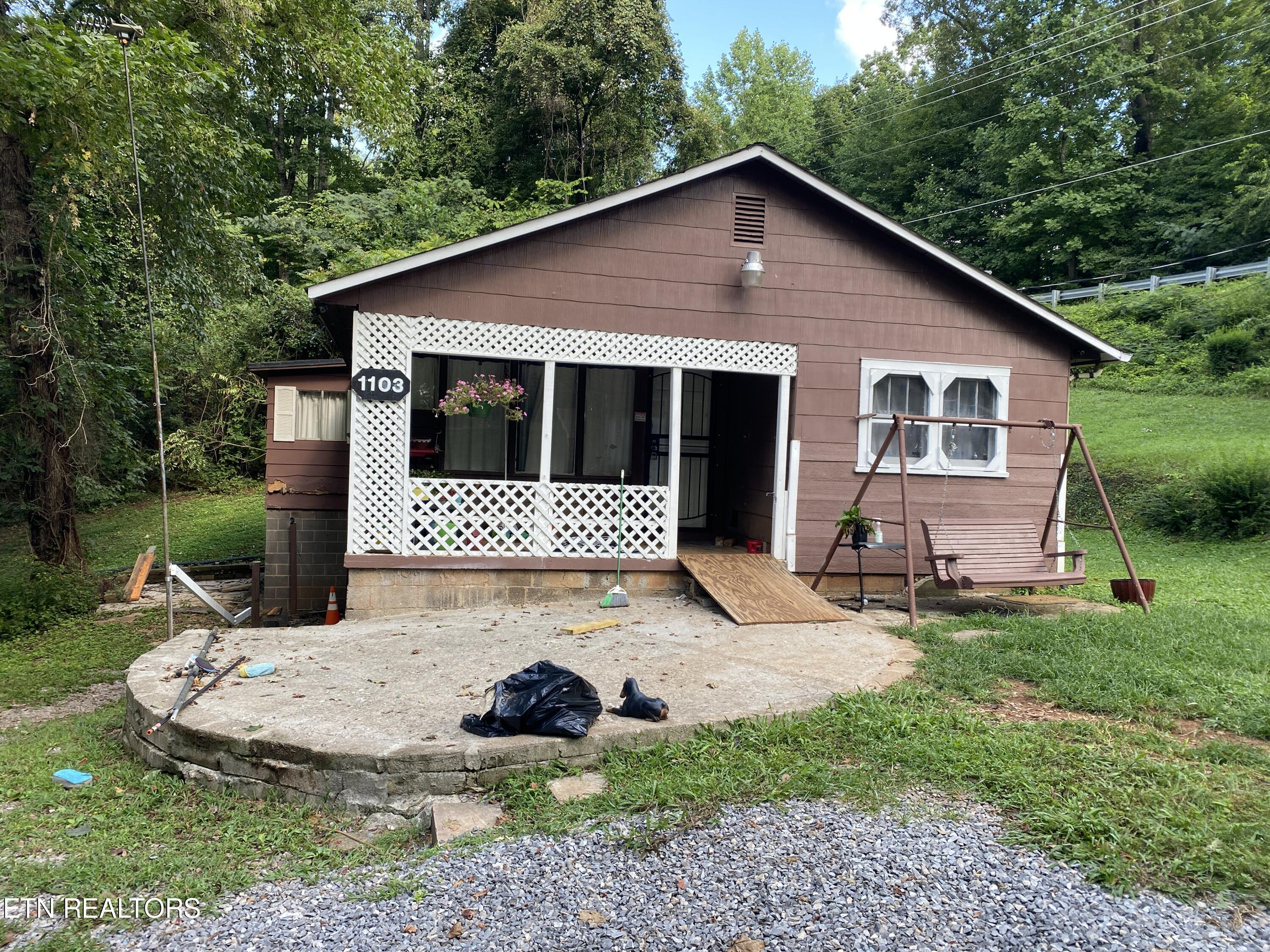 Army St, Knoxville, TN 37920