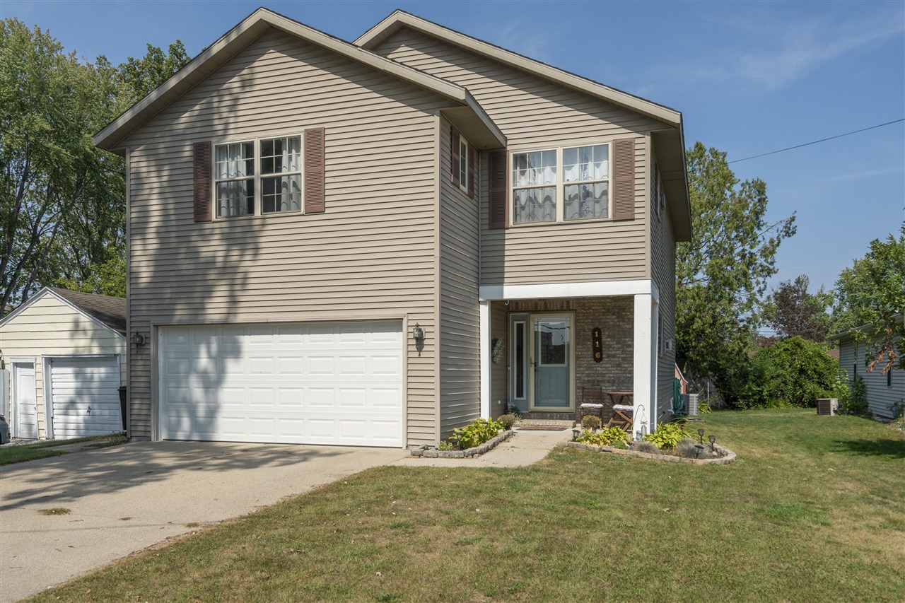 Lakeshore Blvd, Norton Shores, MI 49444