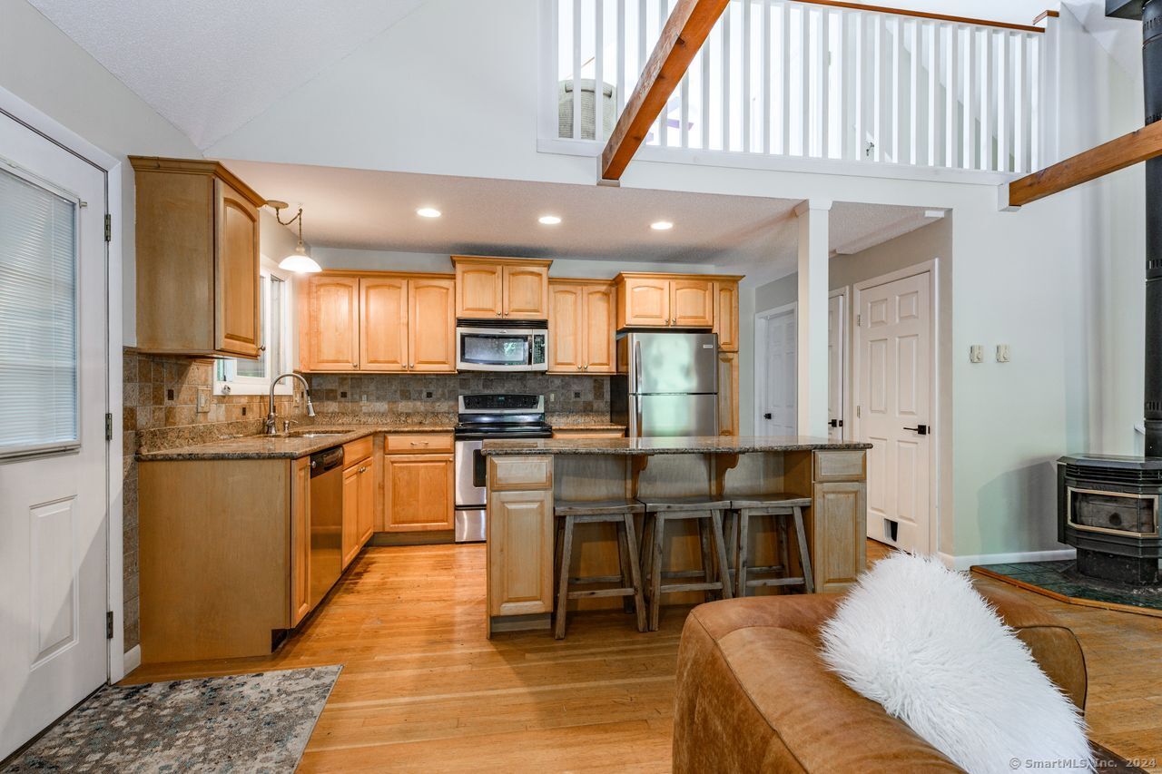 Wolcott Rd, Bristol, CT 06010