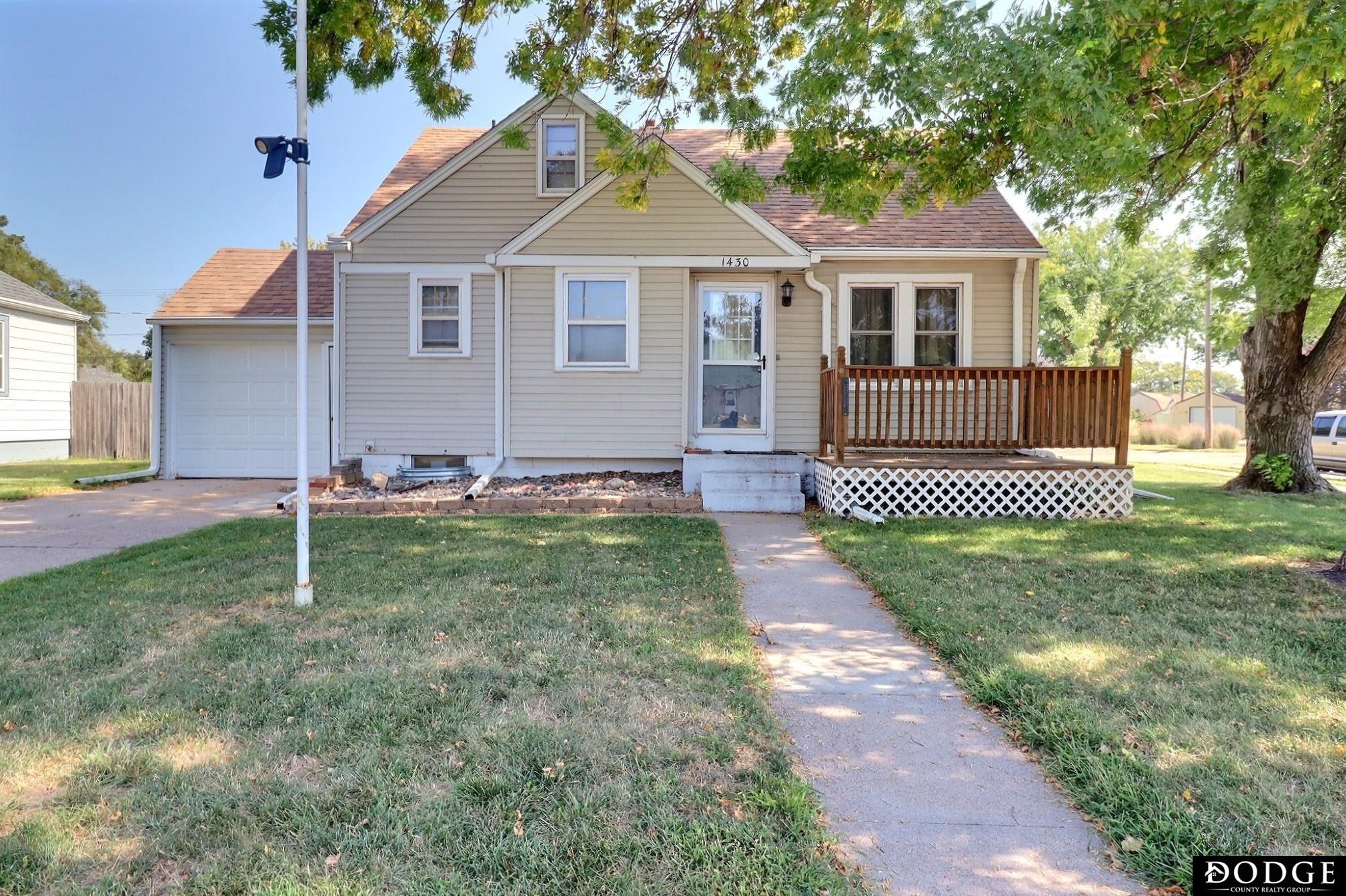 4th St, Fremont, NE 68025