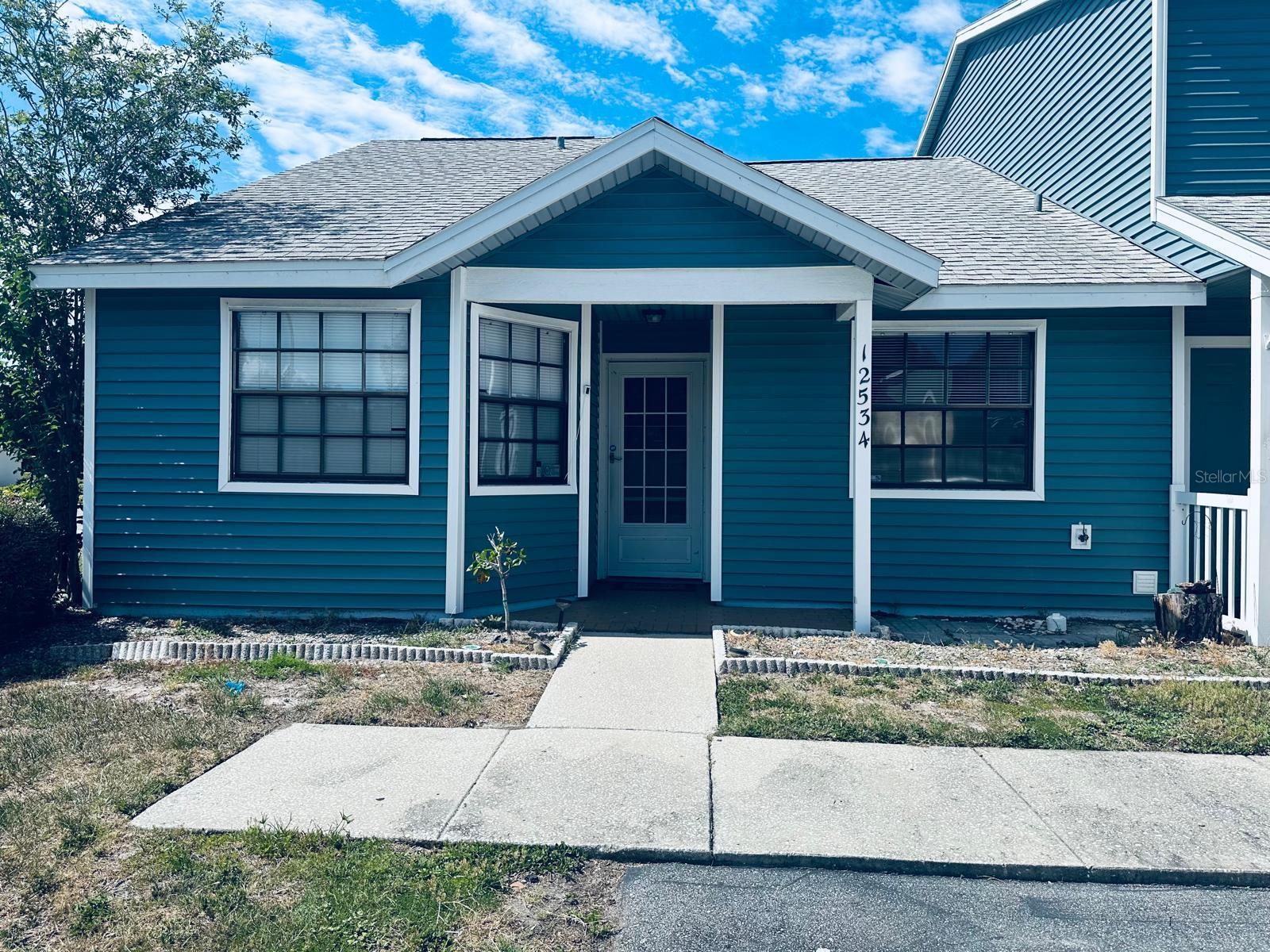 Castle Hill Dr, Tampa, FL 33624