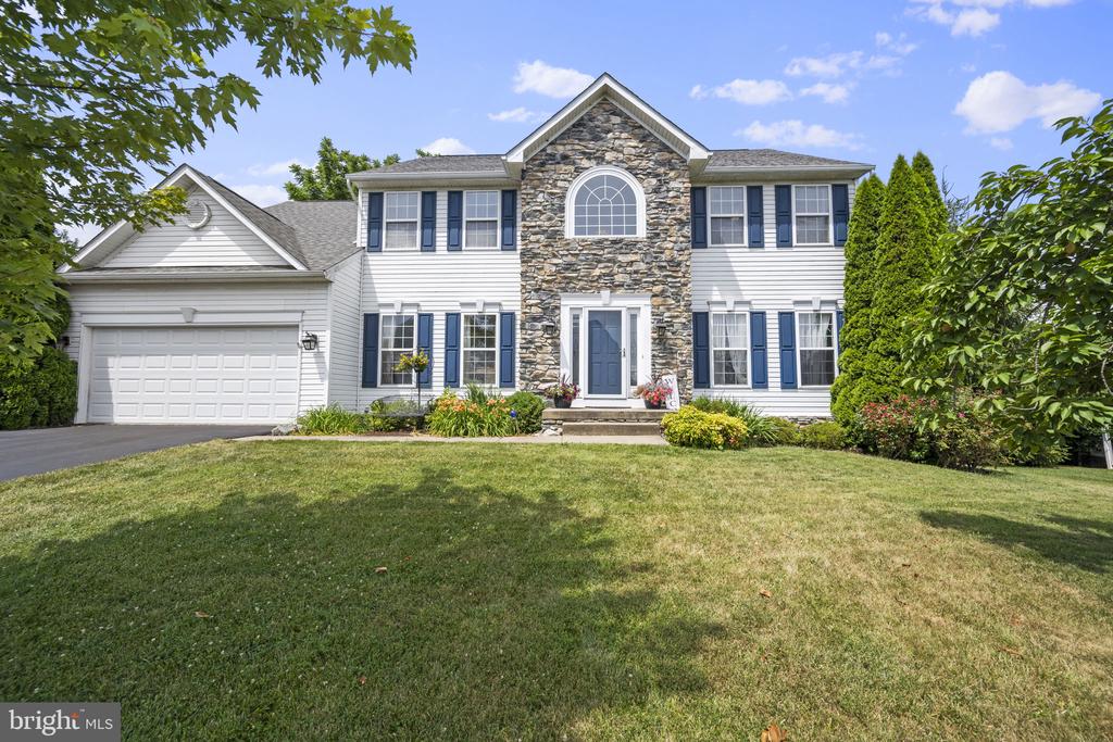 Spyglass Hill Dr, Charles Town, WV 25414