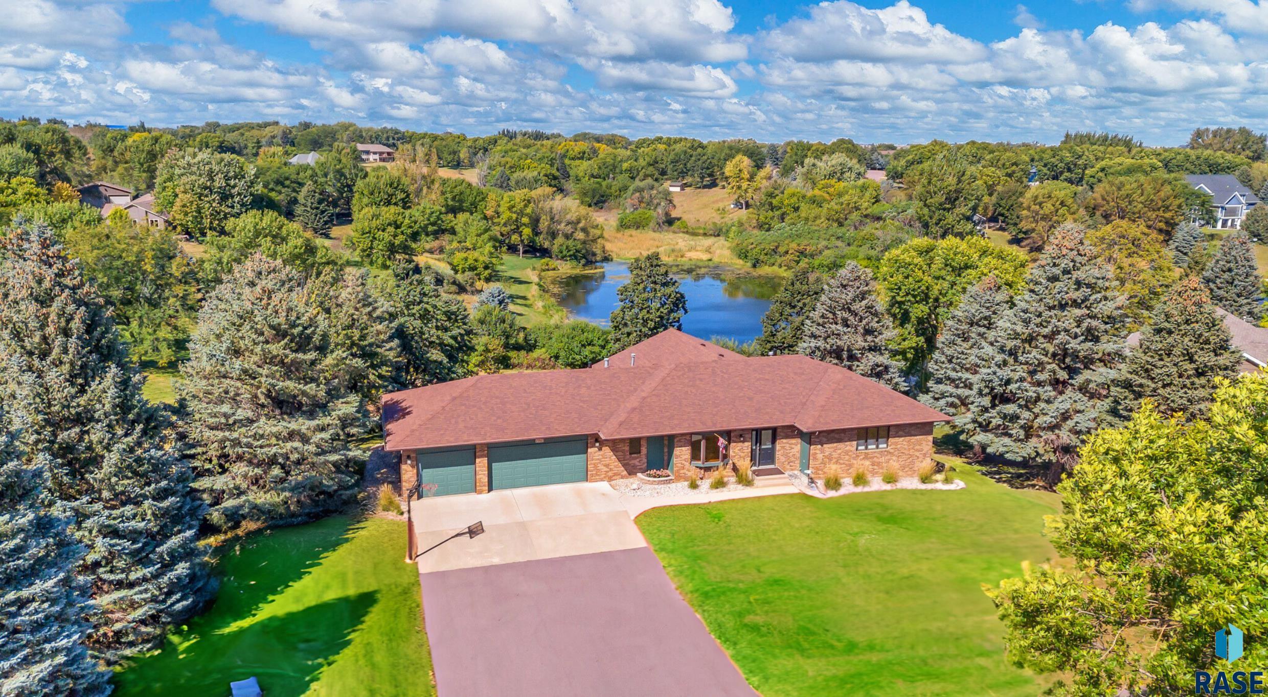 Gray Goose Cir, Sioux Falls, SD 57110