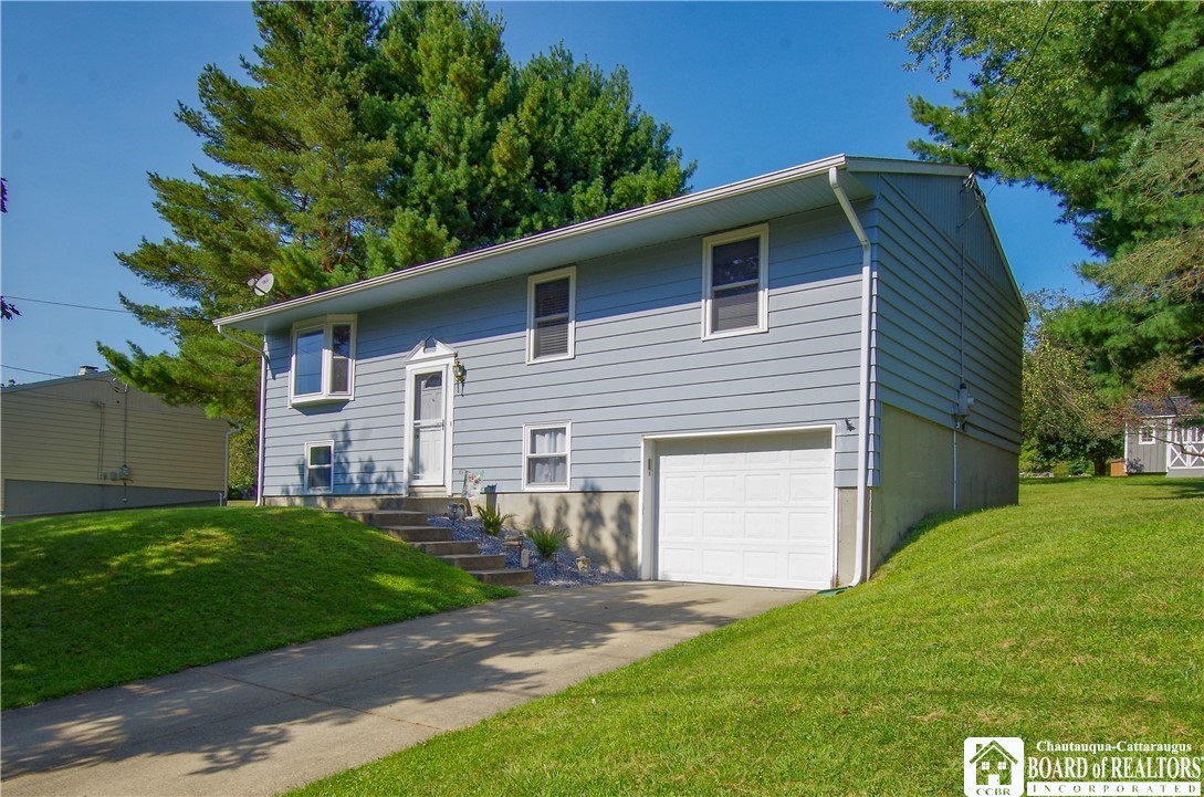 Virginia Blvd, Jamestown, NY 14701