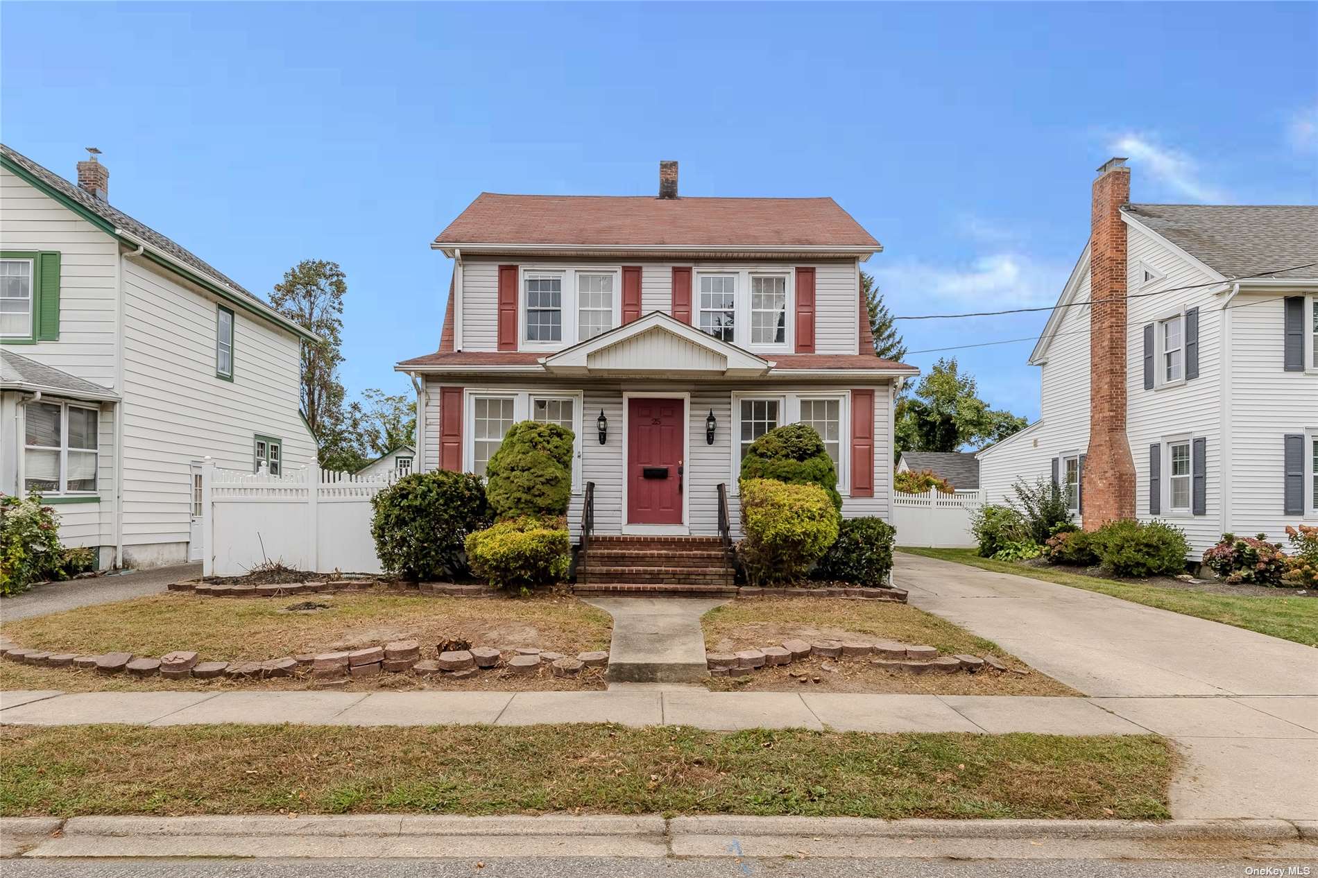 Ketewamoke Ave, Babylon, NY 11702