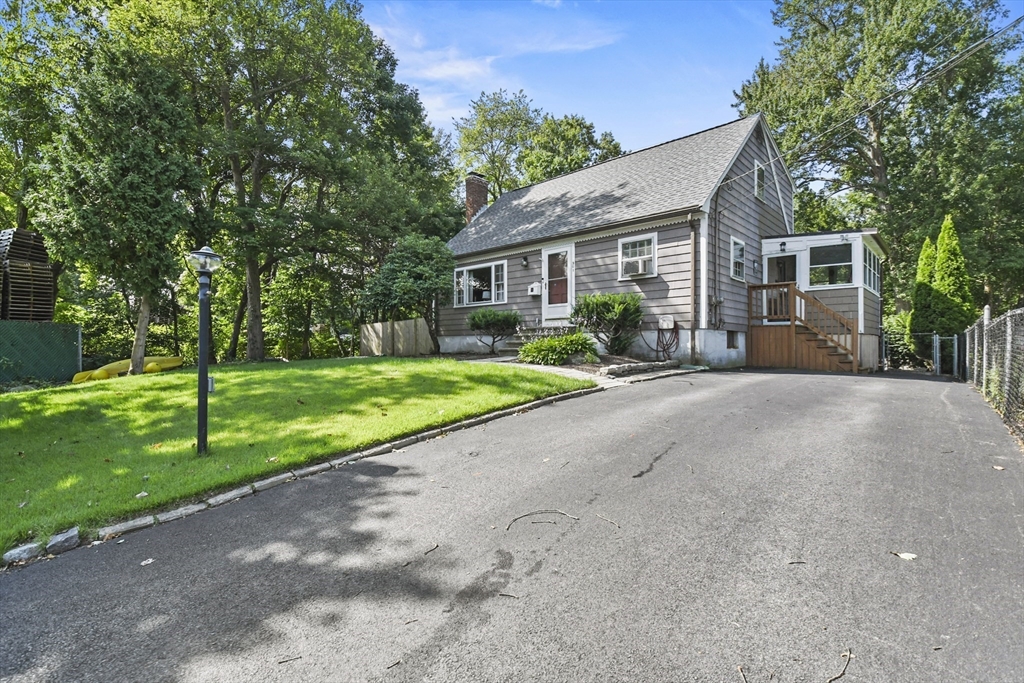 Cambo St, Brockton, MA 02301