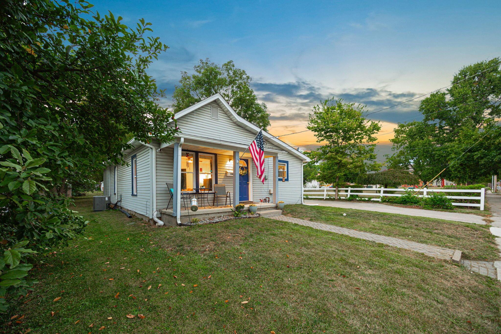 Liberty St, Delaware, OH 43015